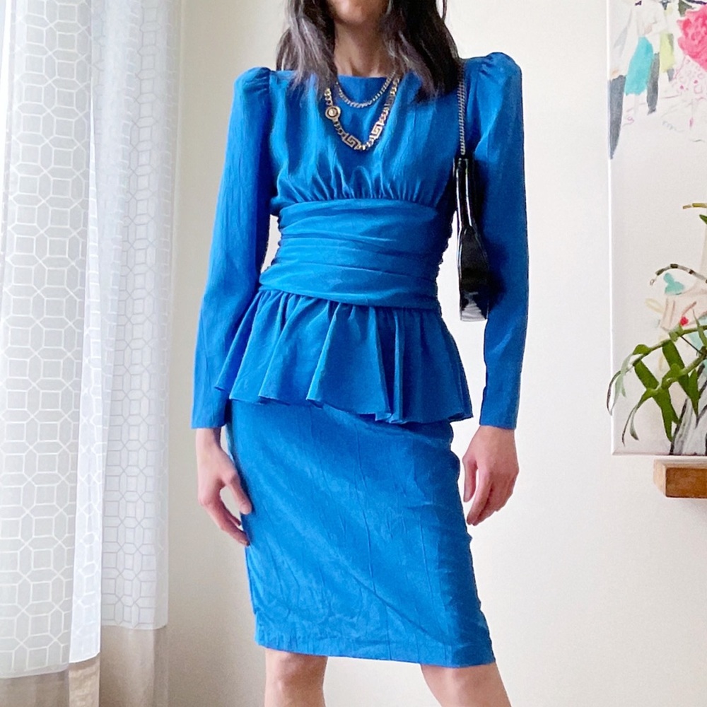 Vintage blue ruched ruffle pencil dress with puff shoulders